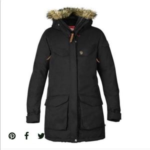 Fjallraven Women’s Nuuk Parka
